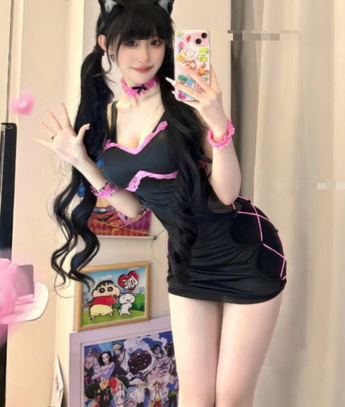 02uiii�����赸�ϼ���С���İ���ȹ�����̫�ʺ�����ľ�ͷ��