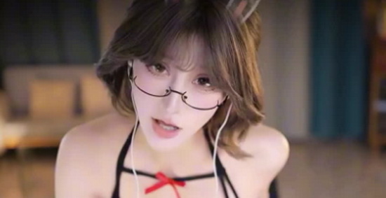 ���ں���Ů��װ���촽��ASMR�������Ű��ᡱ��������ǲ��ߣ�
