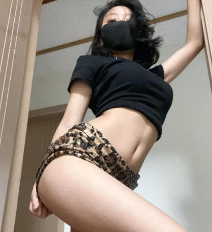 �����������Һͽ��23�������ͻȻ��Ƶ��ڣ�ȫ�̸��ܶ԰׽��Ŵ̼�
